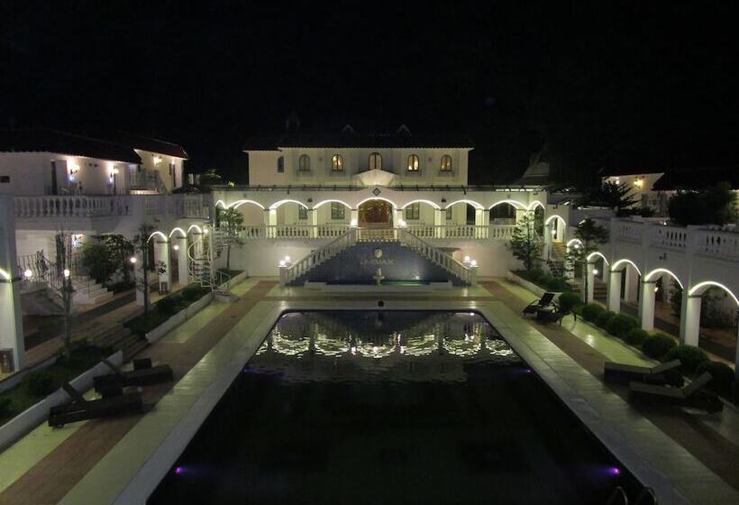 فندق Livemax Resort Karuizawa Forest