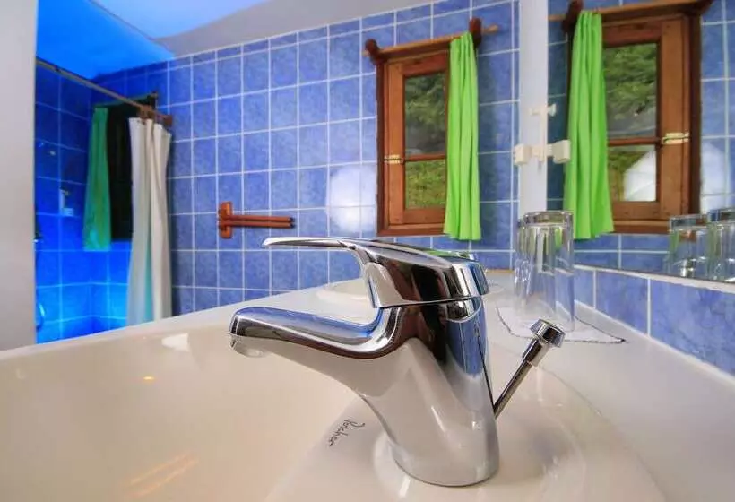 هتل Masoandro Lodge