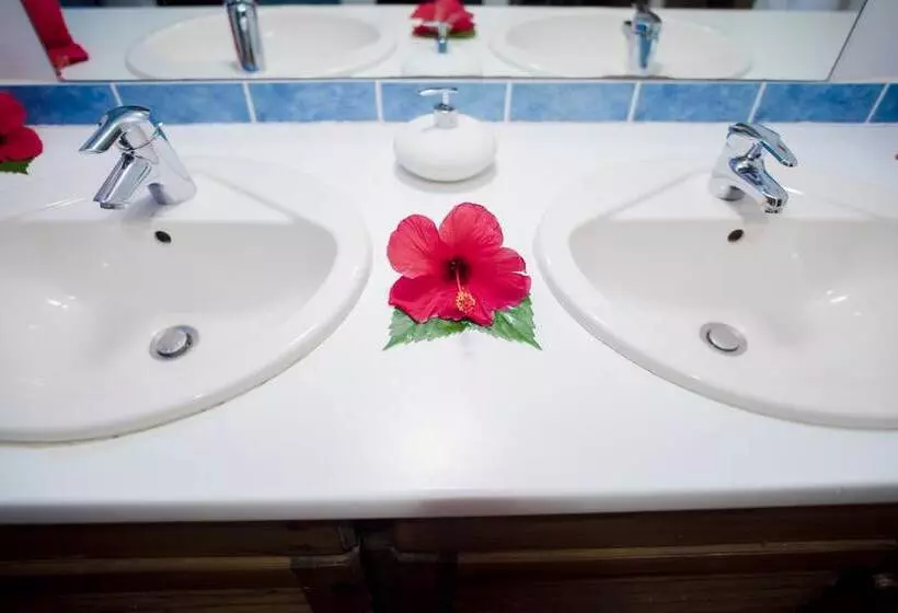 هتل Masoandro Lodge