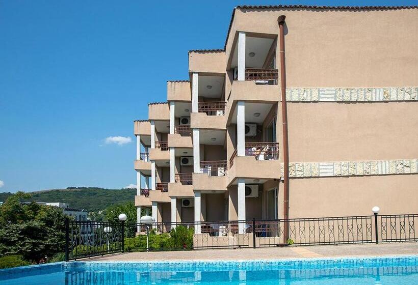 בית מלון כפרי Naslada