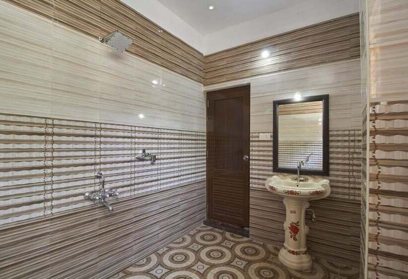 فندق Periyar Nest Resorts