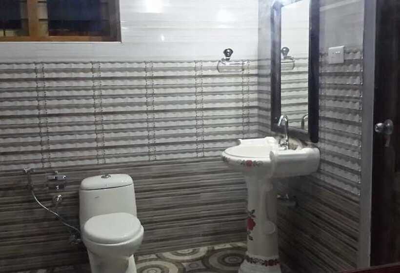 فندق Periyar Nest Resorts