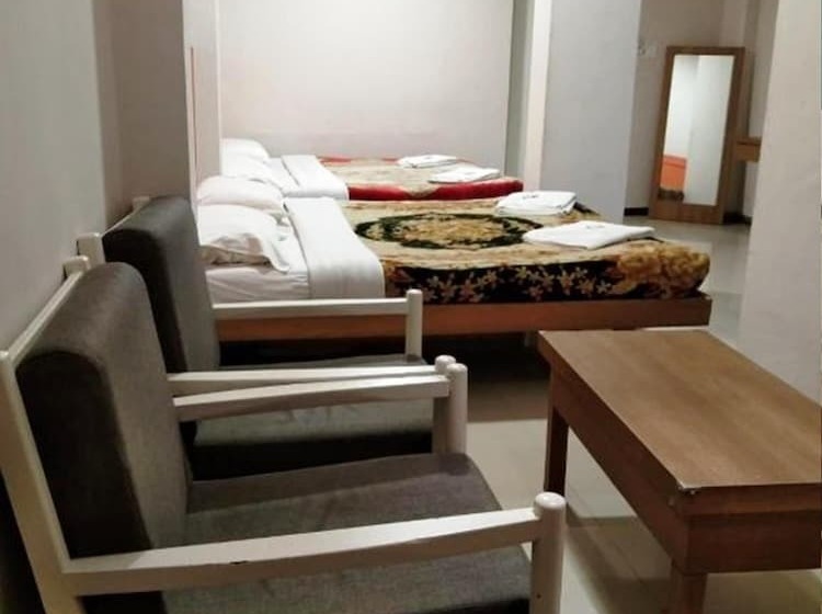 Hotel Preethi Palace