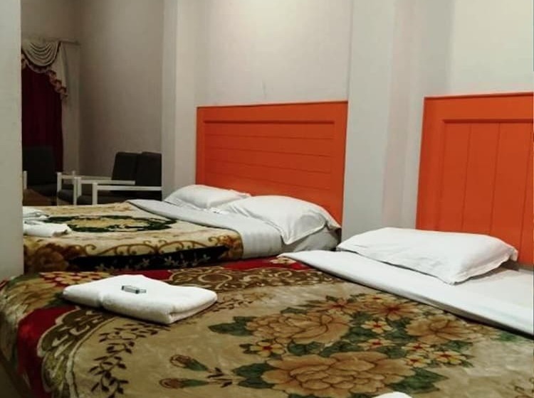 Hotel Preethi Palace