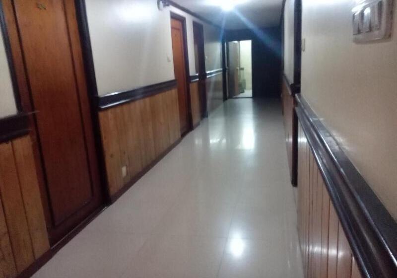 Hotel Preethi Palace