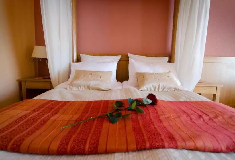 فندق Restaurant Gonduzo