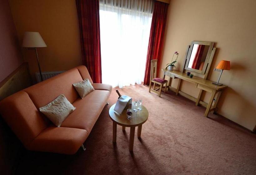 فندق Restaurant Gonduzo