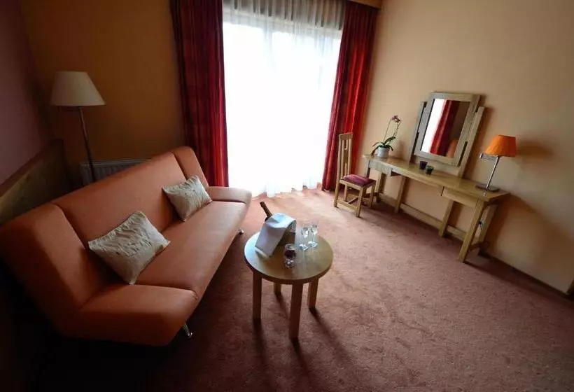 فندق Restaurant Gonduzo