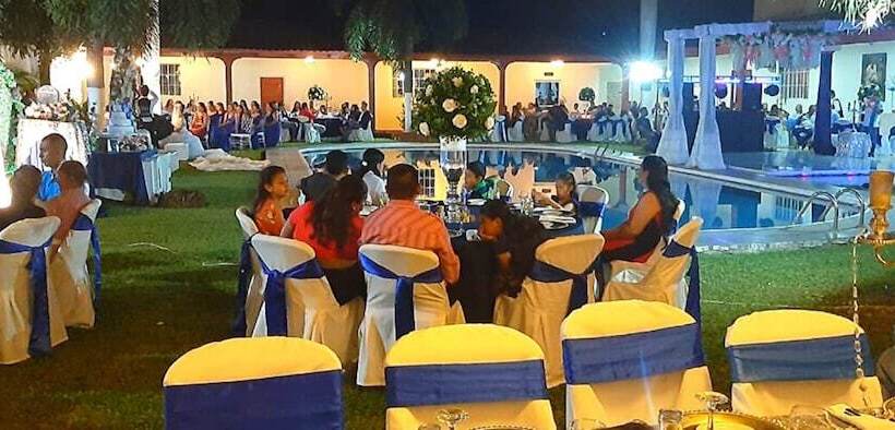 هتل Sevilla Usulutan