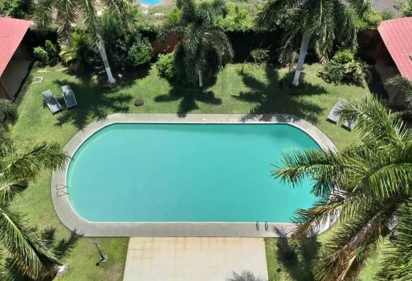 هتل Sevilla Usulutan