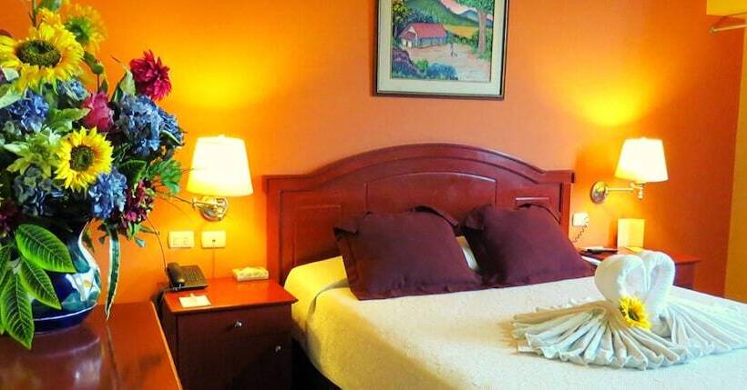 هتل Sevilla Usulutan