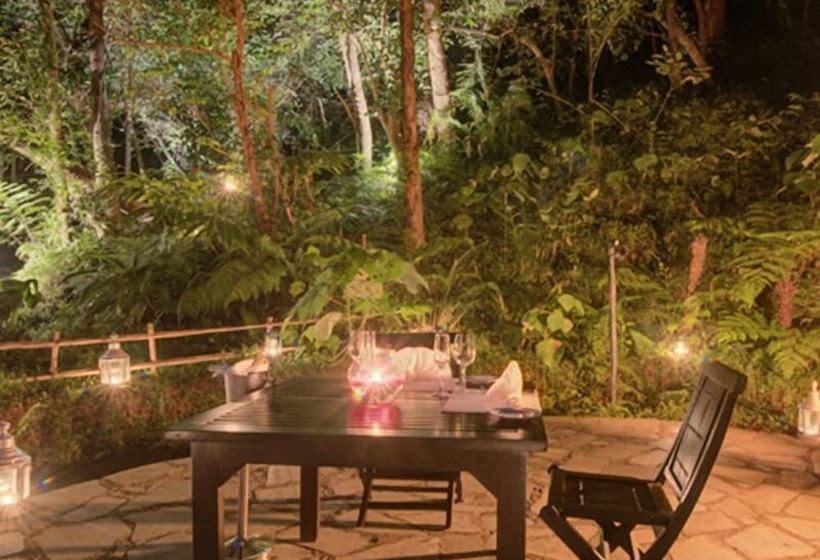 호텔 Taj Madikeri Resort & Spa Coorg