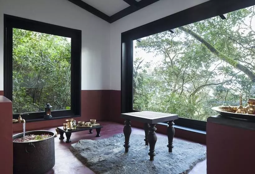 ホテル Taj Madikeri Resort & Spa Coorg