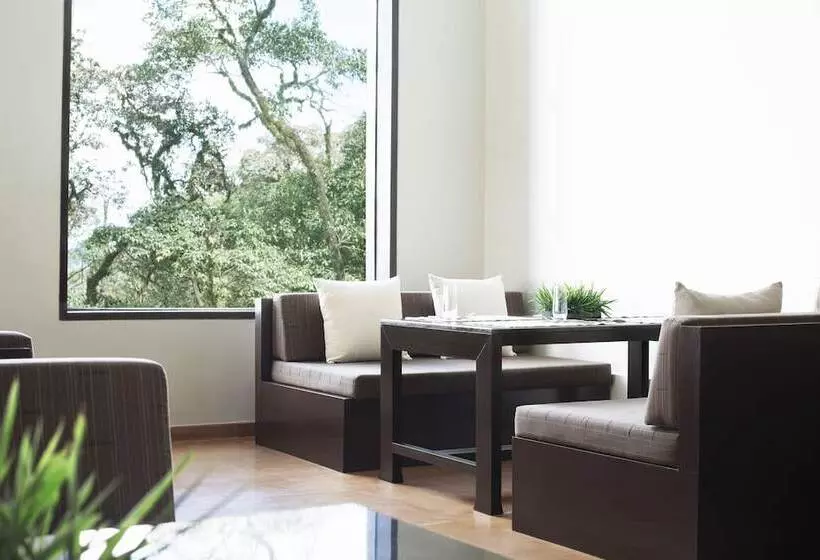 ホテル Taj Madikeri Resort & Spa Coorg