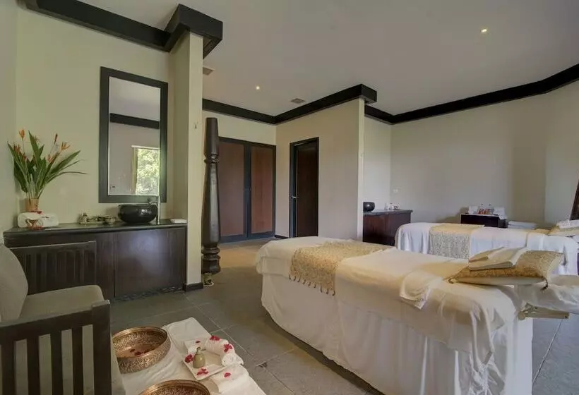 ホテル Taj Madikeri Resort & Spa Coorg