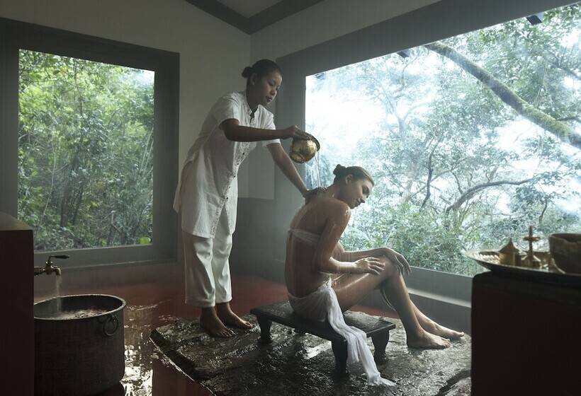 호텔 Taj Madikeri Resort & Spa Coorg