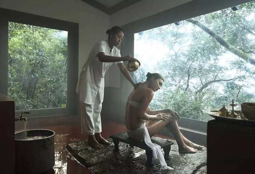 ホテル Taj Madikeri Resort & Spa Coorg