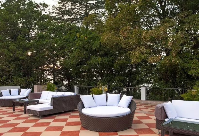 酒店 The Claridges Nabha Residence