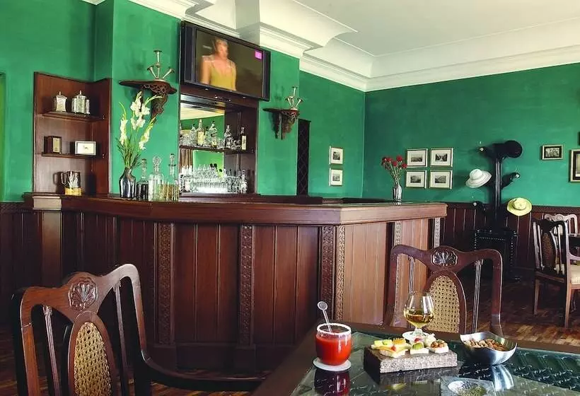 酒店 The Claridges Nabha Residence