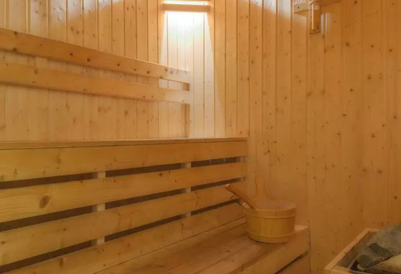 酒店 The Claridges Nabha Residence