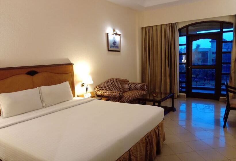 Hotel The Golden Retreat