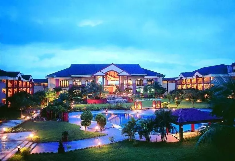 酒店 The Golden Retreat