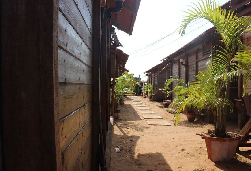 Hotel Tivai Beach Cottages