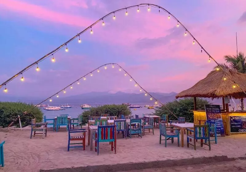 Otel Tír Na Nóg Beachfront Resort