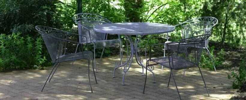 Nicholas Royal Motel  No Pets Allowed