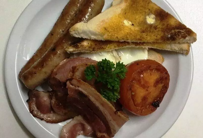 Nicholas Royal Motel  No Pets Allowed