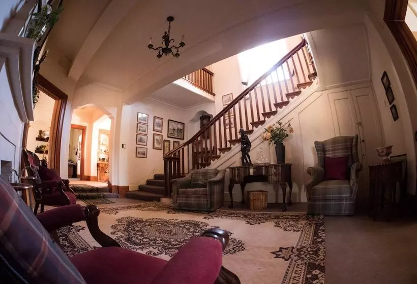 پانسیون Sondela Guest House