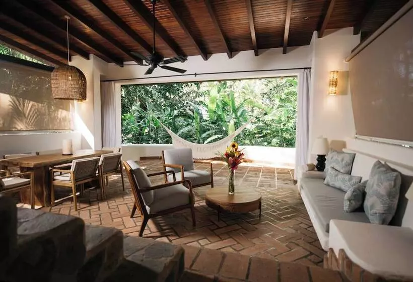 渡假胜地  Florblanca