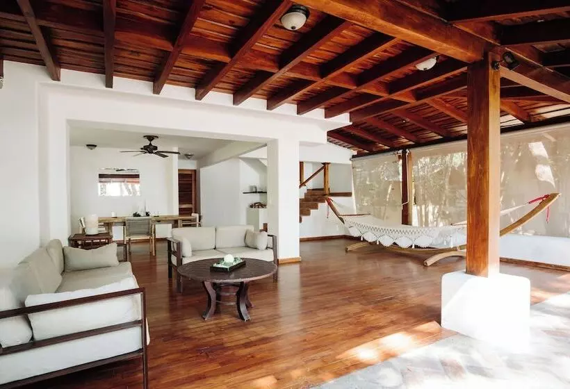 渡假胜地  Florblanca