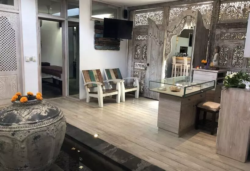 استراحتگاه Indiana Kenanga Boutique Hotel & Spa