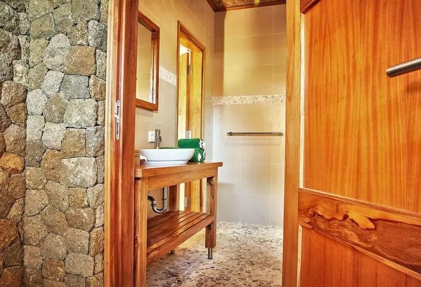 リゾートホテル Three Monkeys Villas