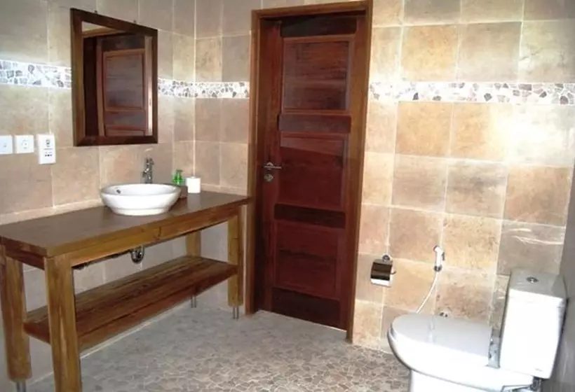 リゾートホテル Three Monkeys Villas