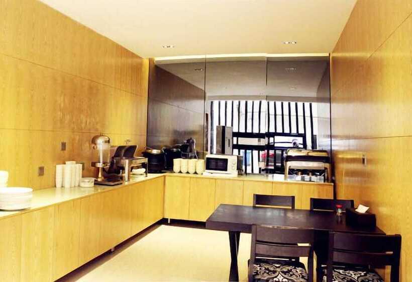 Super 8 Hotel Chongqing Da Li Tang