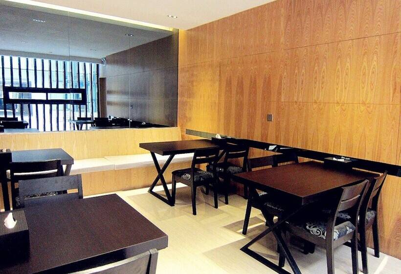 Super 8 Hotel Chongqing Da Li Tang