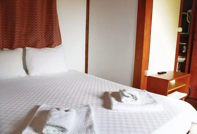 ベッドアンドブレックファースト Akkum Beach Otel