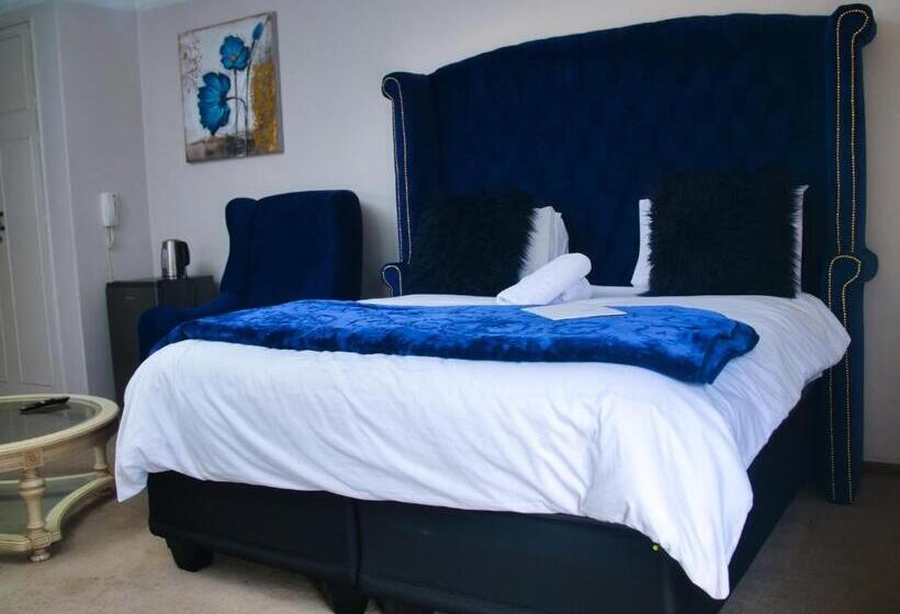 Pension Chic Guest House & Solar System Free From Load Shedding