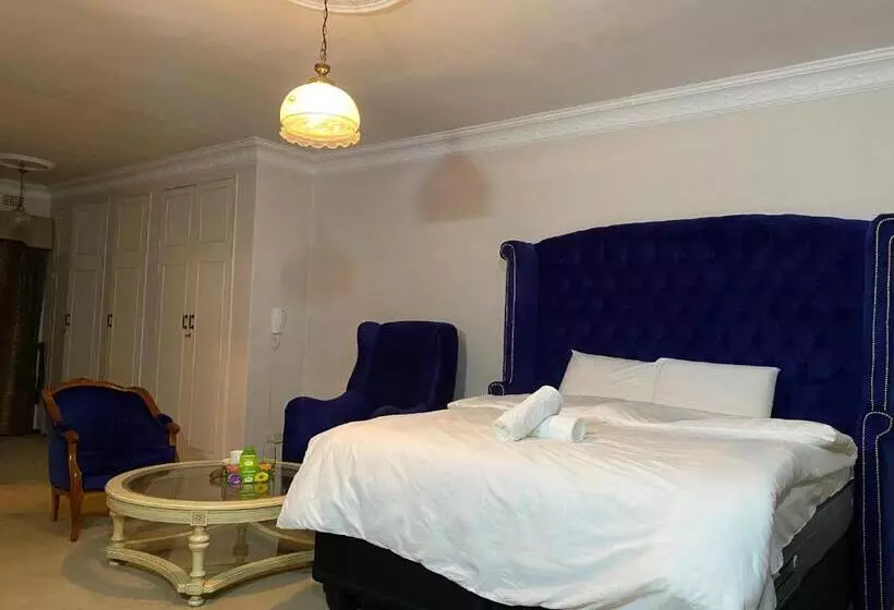 Majatalo Chic Guest House & Solar System Free From Load Shedding