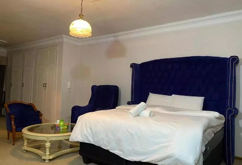 Majatalo Chic Guest House & Solar System Free From Load Shedding