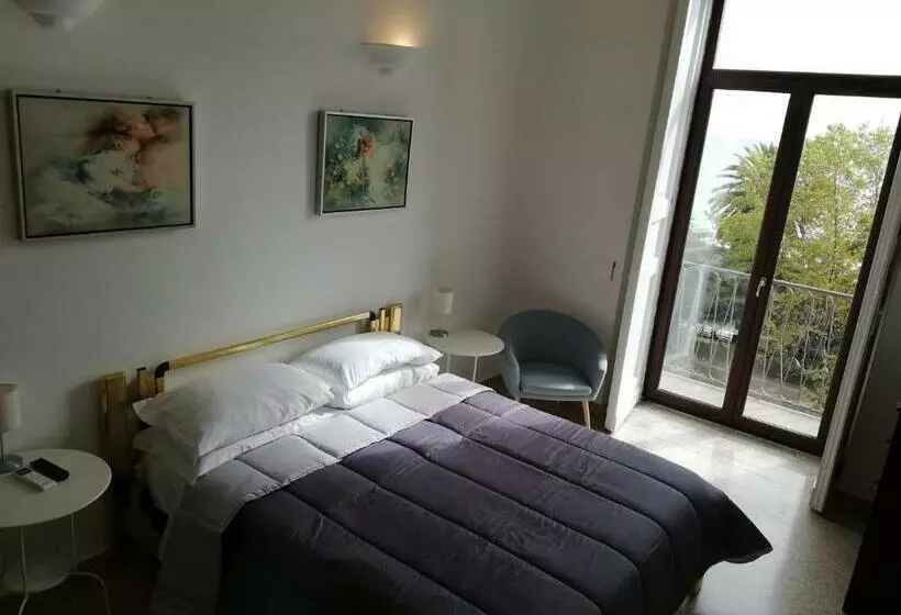 ペンション Plaza Apartment