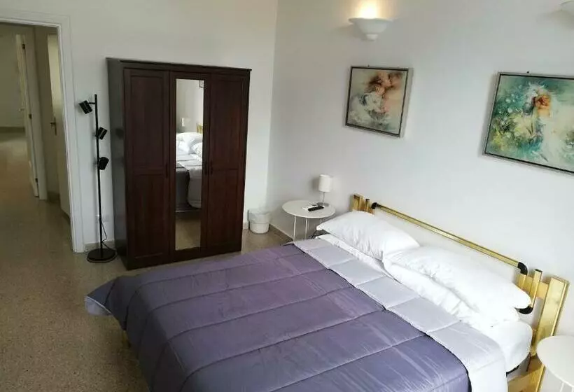 ペンション Plaza Apartment