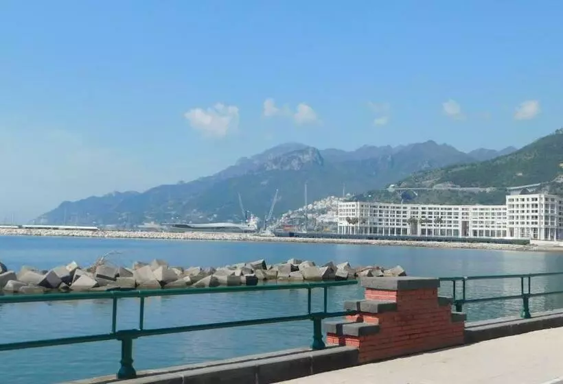 ペンション Plaza Apartment