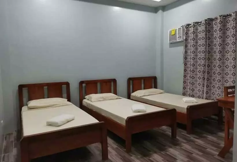 ユースホステル Reddoorz At Gracia S Calzada Inn Camiguin