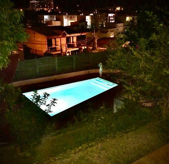 Пансион La Canopée Enchantée, Chambres D Hôtes, Piscine, Proche Aéroport, Gare Maritime