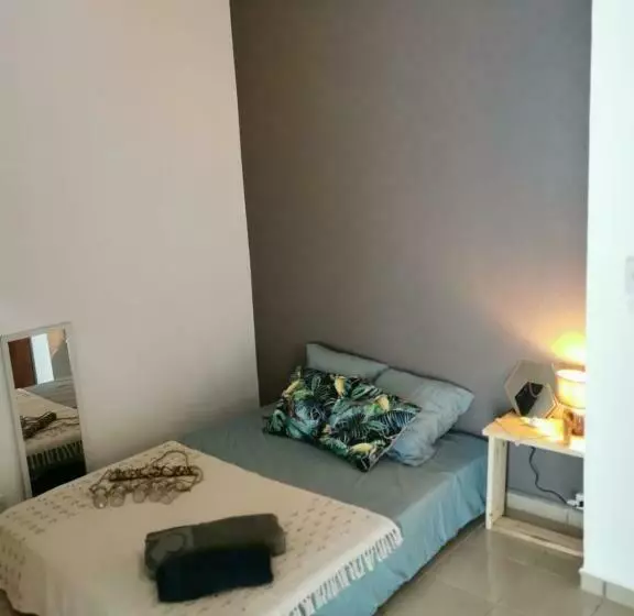 پانسیون La Canopée Enchantée, Chambres D Hôtes, Piscine, Proche Aéroport, Gare Maritime