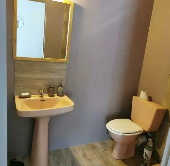 پانسیون La Canopée Enchantée, Chambres D Hôtes, Piscine, Proche Aéroport, Gare Maritime