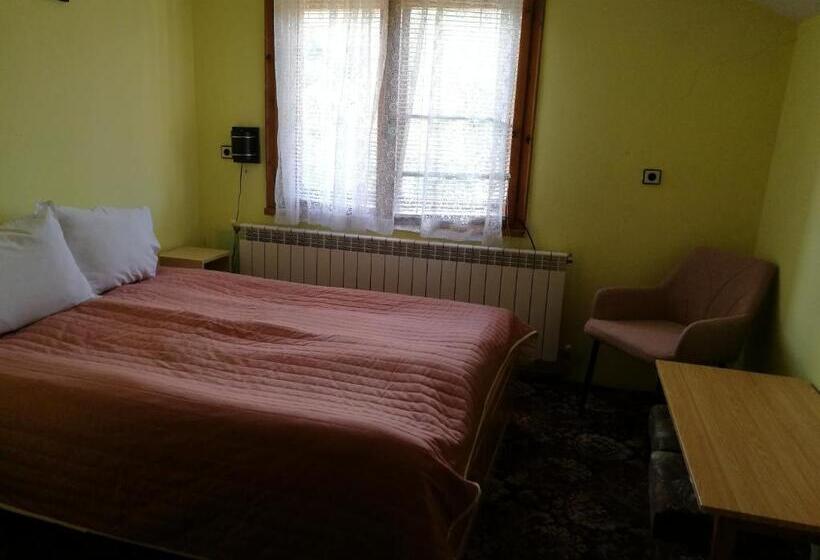 Bed and Breakfast самостоятелни стаи в къща за гости балкан